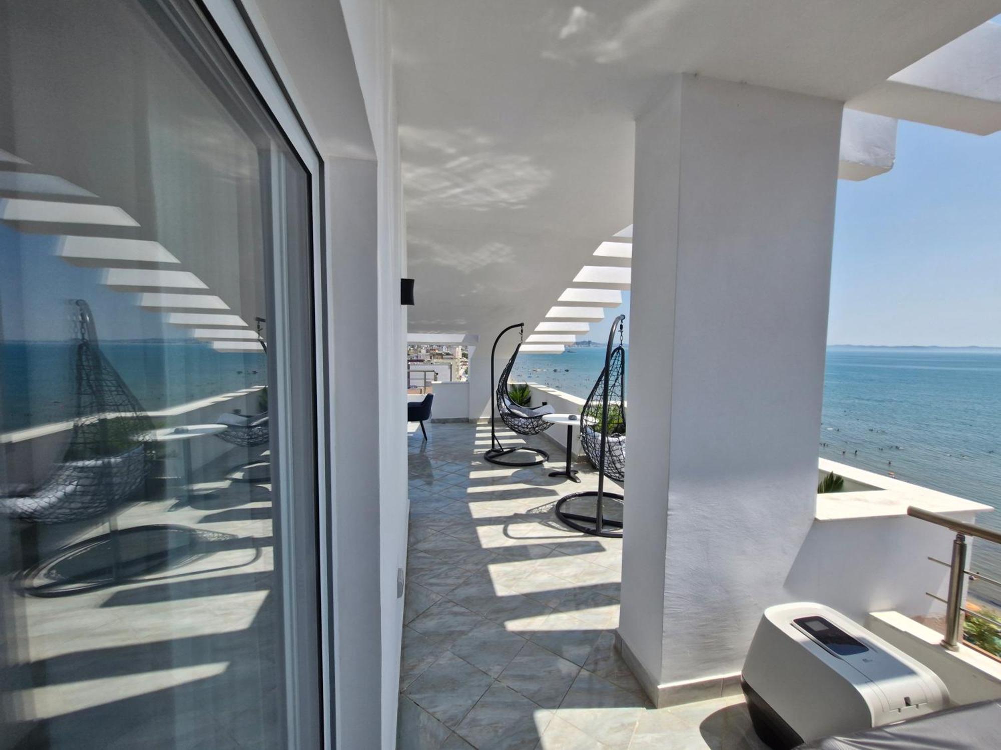 Luxury Penthouse Villa ดูร์เรส ภายนอก รูปภาพ